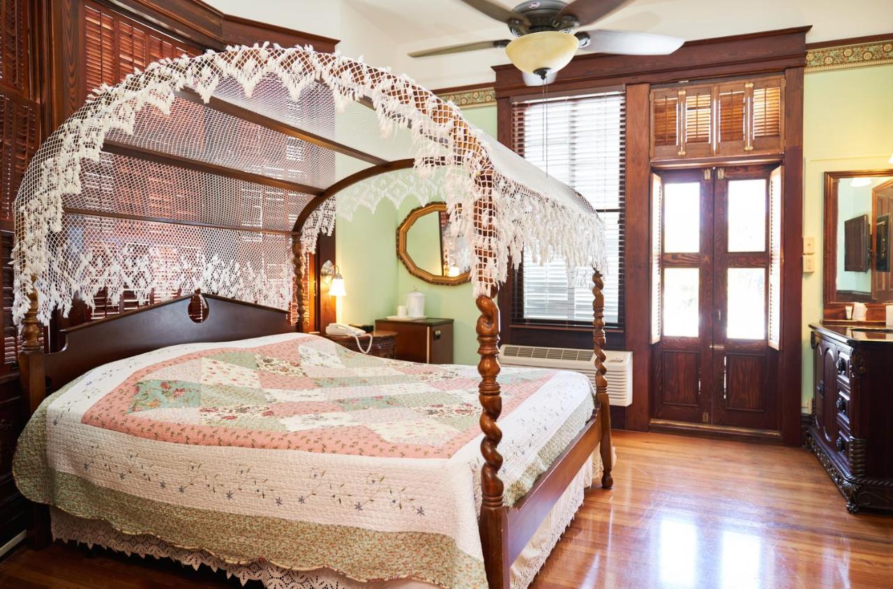 Amsterdam'S Curry Mansion Inn คีย์เวสต์ ภายนอก รูปภาพ